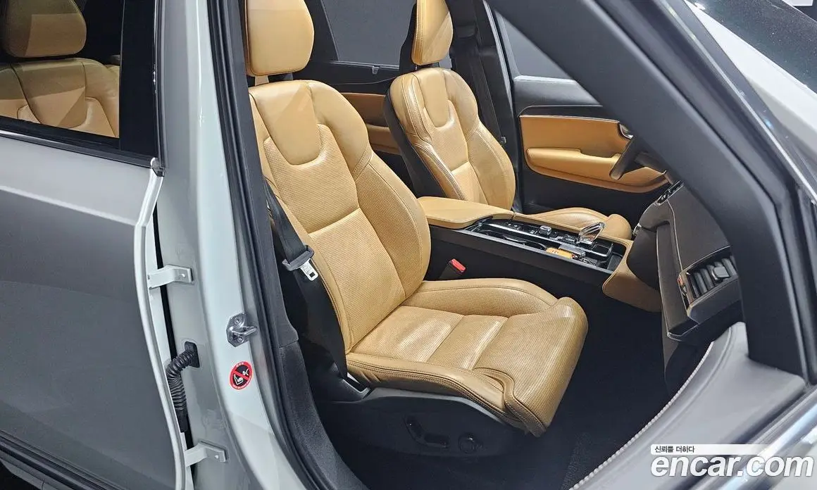 Volvo XC90 2021 2.0 автомат (гидро), фото 18 Volvo XC90 2021 2.0 автомат (гидро), фото 18