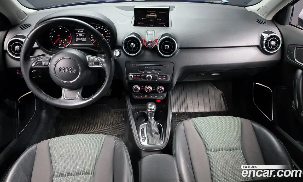 Audi A1 2015 1.6 автомат (гидро), фото 7