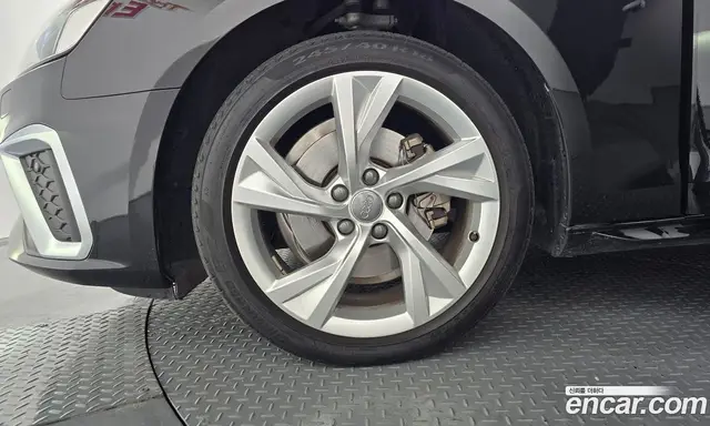 Audi A4 2021 2.0 автомат (гидро), миниатюра 4 Audi A4 2021 2.0 автомат (гидро), миниатюра 4