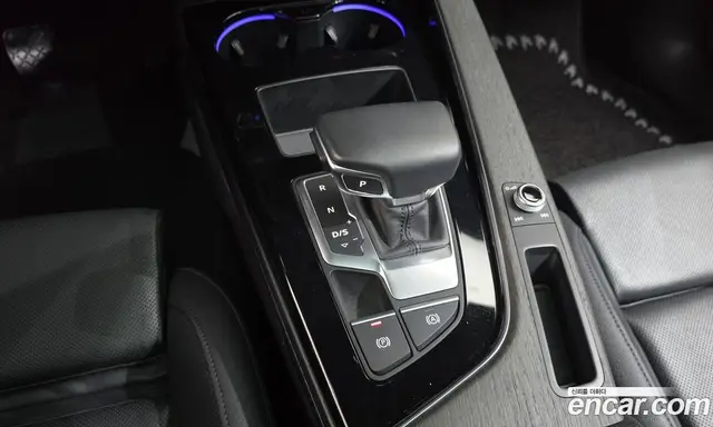Audi A4 2023 2.0 автомат (гидро), миниатюра 12