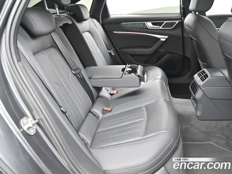 Audi A6 2021 2.0 автомат (гидро), фото 12 Audi A6 2021 2.0 автомат (гидро), фото 12