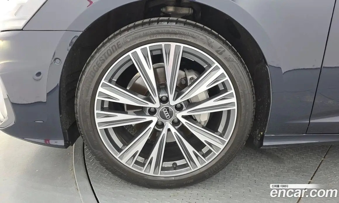 Audi A6 2023 2.0 автомат (гидро), фото 4 Audi A6 2023 2.0 автомат (гидро), фото 4
