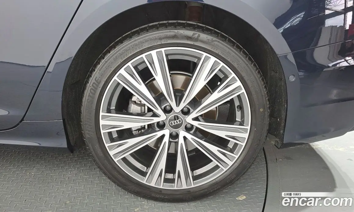 Audi A6 2023 2.0 автомат (гидро), фото 6 Audi A6 2023 2.0 автомат (гидро), фото 6