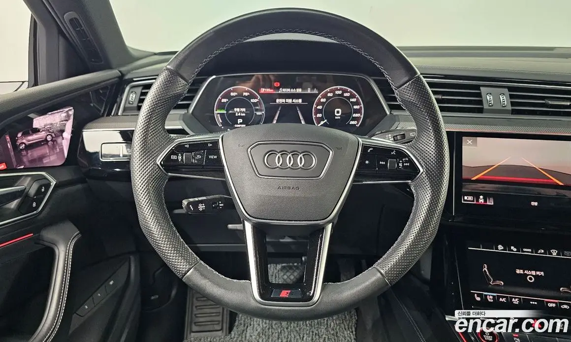Audi e-tron 2023 0.2 автомат (гидро), фото 14 Audi e-tron 2023 0.2 автомат (гидро), фото 14