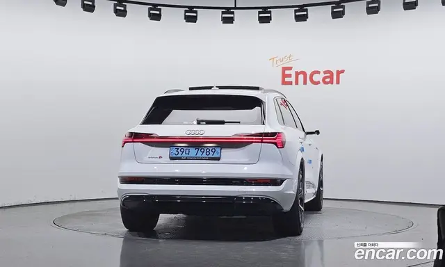 Audi e-tron 2023 0.2 автомат (гидро), миниатюра 4 Audi e-tron 2023 0.2 автомат (гидро), миниатюра 4