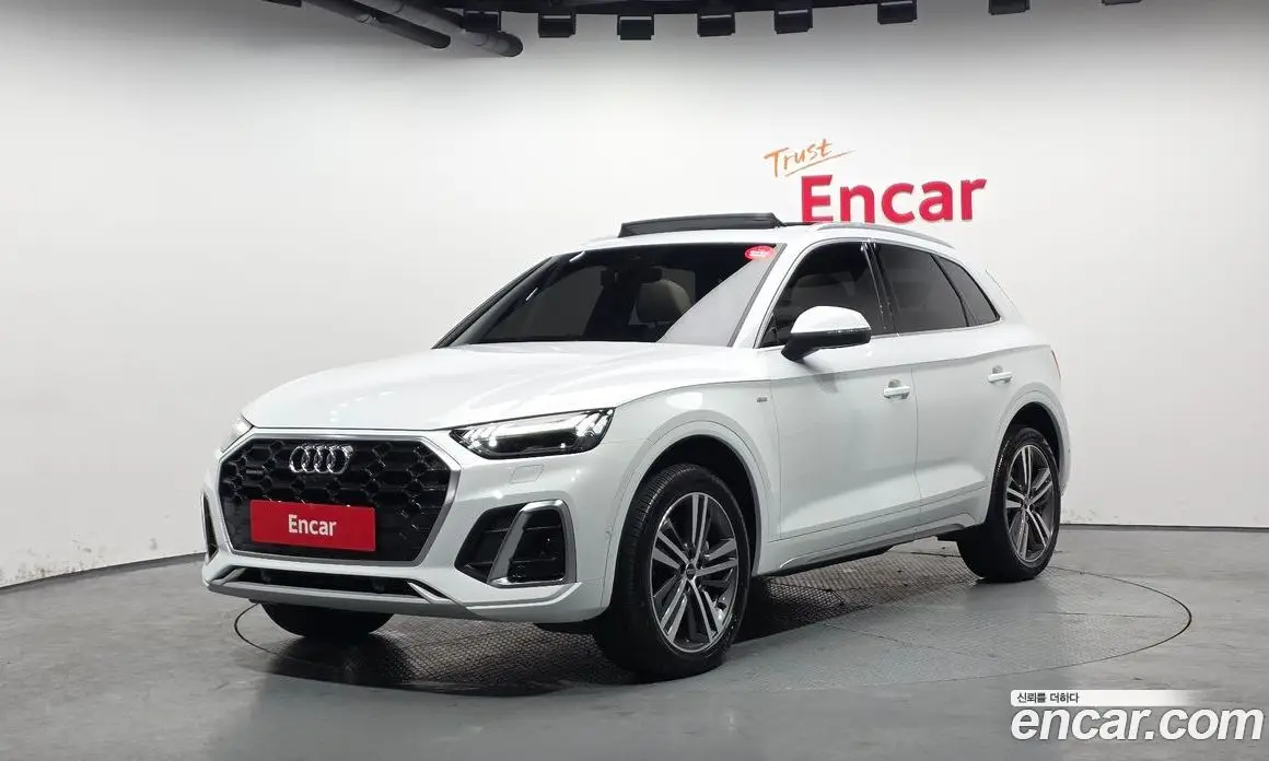 Audi Q5 2023 2.0 автомат (гидро), фото 1 Audi Q5 2023 2.0 автомат (гидро), фото 1