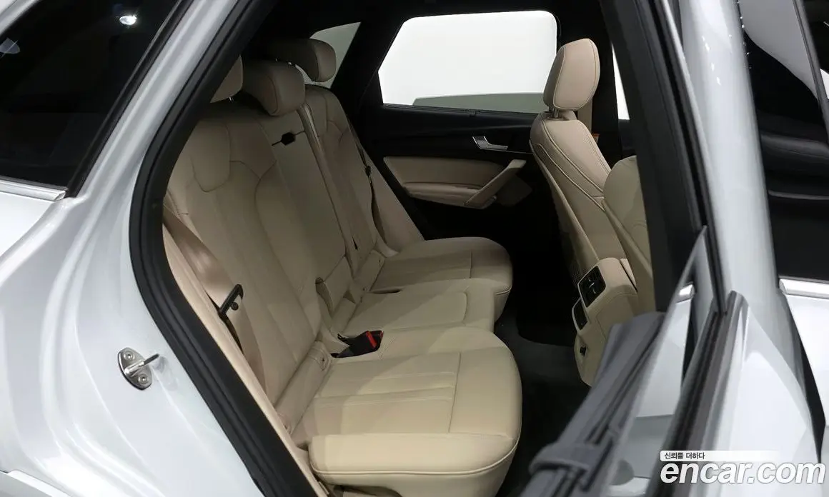 Audi Q5 2023 2.0 автомат (гидро), фото 12 Audi Q5 2023 2.0 автомат (гидро), фото 12