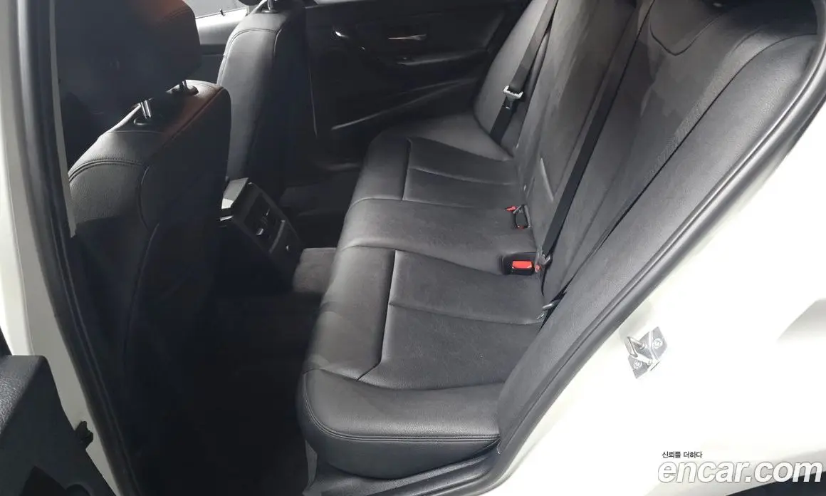 BMW 3 серия 2013 2.0 автомат (гидро), фото 12 BMW 3 серия 2013 2.0 автомат (гидро), фото 12