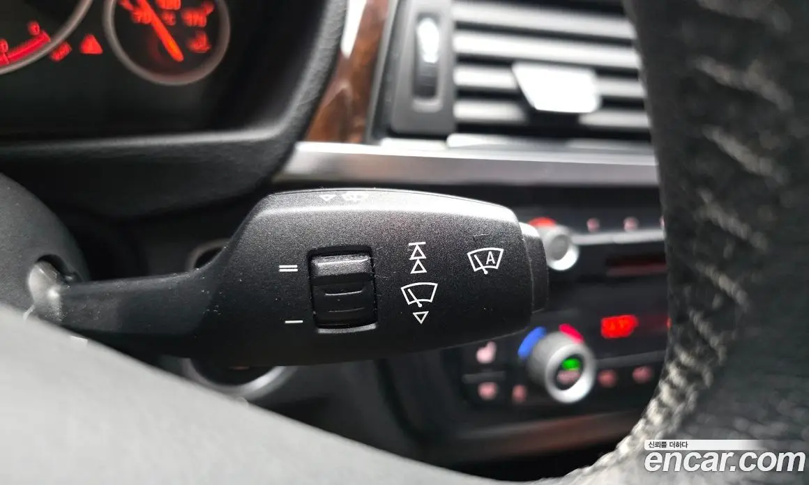 BMW 3 серия 2013 2.0 автомат (гидро), фото 20 BMW 3 серия 2013 2.0 автомат (гидро), фото 20