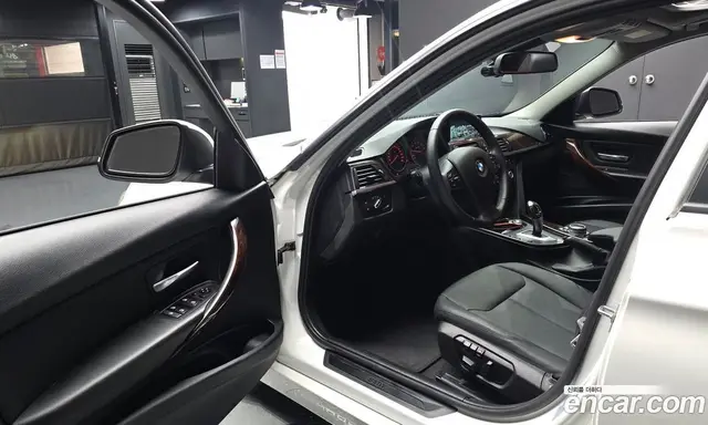 BMW 3 серия 2013 2.0 автомат (гидро), миниатюра 10 BMW 3 серия 2013 2.0 автомат (гидро), миниатюра 10