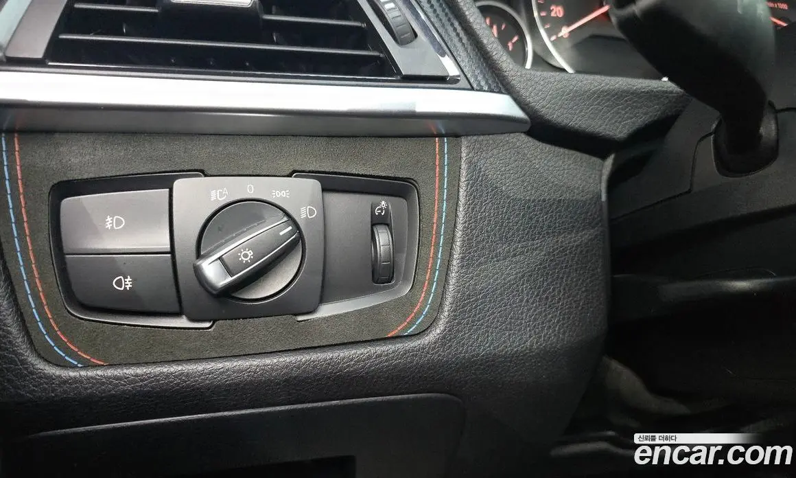 BMW 3 серия 2014 2.0 автомат (гидро), фото 16 BMW 3 серия 2014 2.0 автомат (гидро), фото 16