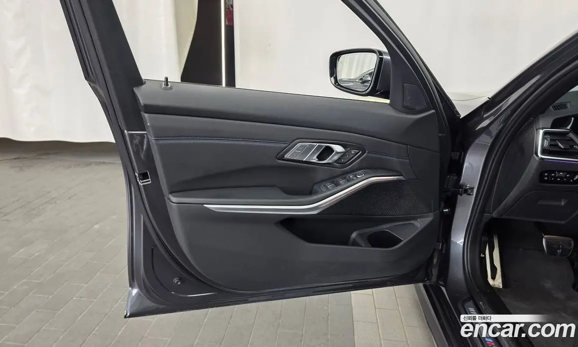 BMW 3 серия 2021 2.0 автомат (гидро), фото 14 BMW 3 серия 2021 2.0 автомат (гидро), фото 14
