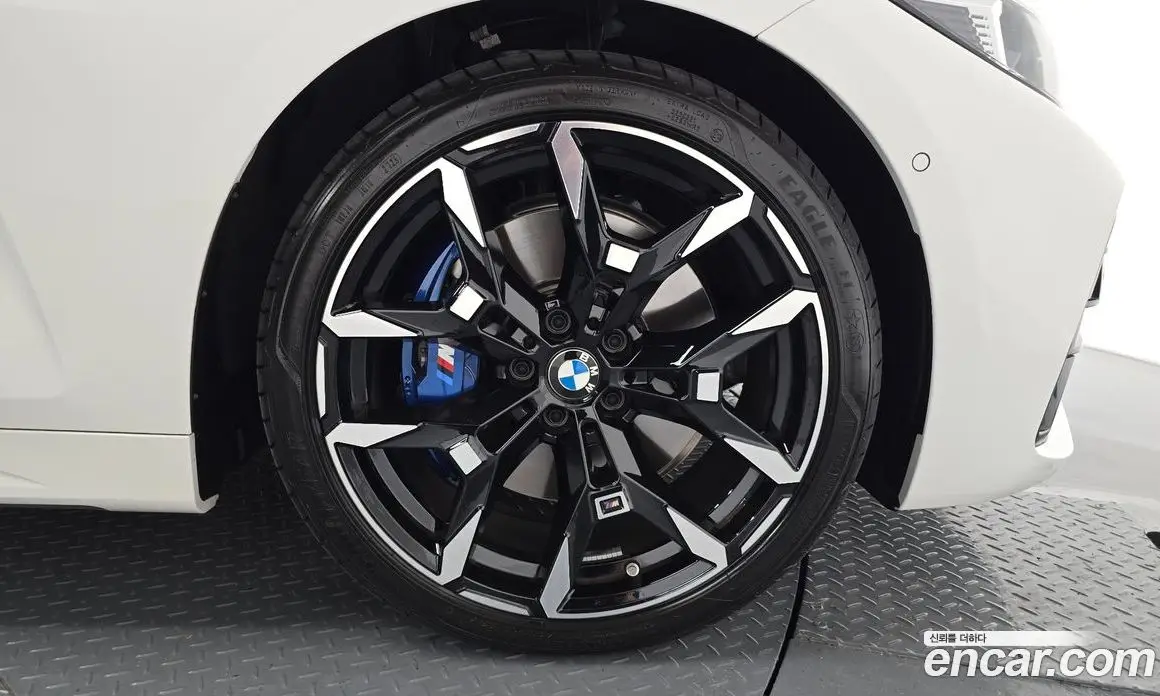BMW 4 серия 2025 2.0 автомат (гидро), фото 7 BMW 4 серия 2025 2.0 автомат (гидро), фото 7