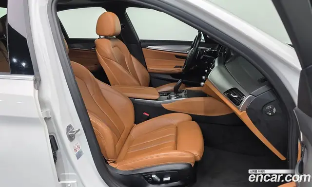 BMW 5 серия 2017 2.0 автомат (гидро), миниатюра 11 BMW 5 серия 2017 2.0 автомат (гидро), миниатюра 11