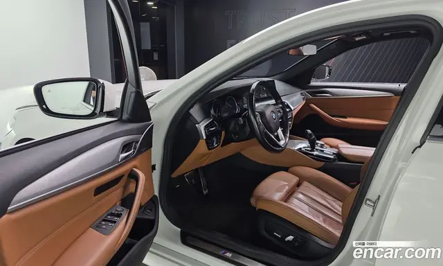 BMW 5 серия 2017 2.0 автомат (гидро), миниатюра 10 BMW 5 серия 2017 2.0 автомат (гидро), миниатюра 10