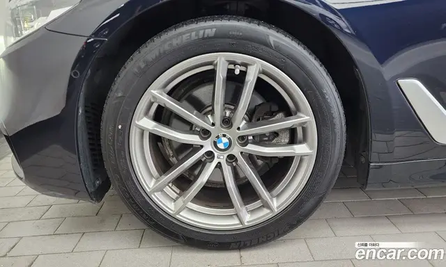 BMW 5 серия 2020 2.0 автомат (гидро), миниатюра 5 BMW 5 серия 2020 2.0 автомат (гидро), миниатюра 5