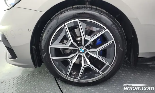 BMW 5 серия 2025 2.0 автомат (гидро), миниатюра 4 BMW 5 серия 2025 2.0 автомат (гидро), миниатюра 4