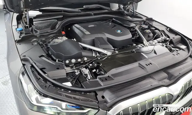 BMW 5 серия 2025 2.0 автомат (гидро), миниатюра 5 BMW 5 серия 2025 2.0 автомат (гидро), миниатюра 5