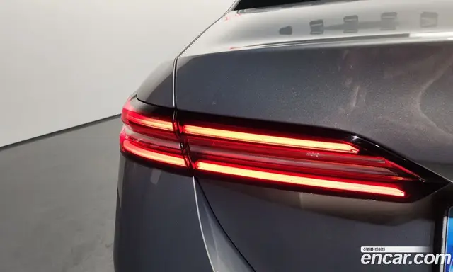 BMW 5 серия 2025 2.0 автомат (гидро), миниатюра 8 BMW 5 серия 2025 2.0 автомат (гидро), миниатюра 8