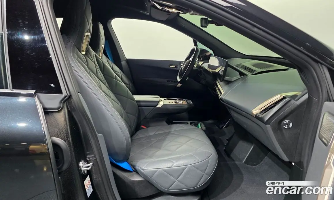 BMW iX 2023 0.3 автомат (гидро), фото 17 BMW iX 2023 0.3 автомат (гидро), фото 17