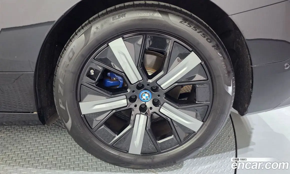 BMW iX 2023 0.3 автомат (гидро), фото 7 BMW iX 2023 0.3 автомат (гидро), фото 7