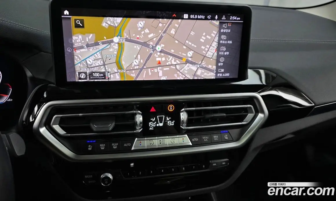 BMW X3 2022 2.0 автомат (гидро), фото 19 BMW X3 2022 2.0 автомат (гидро), фото 19