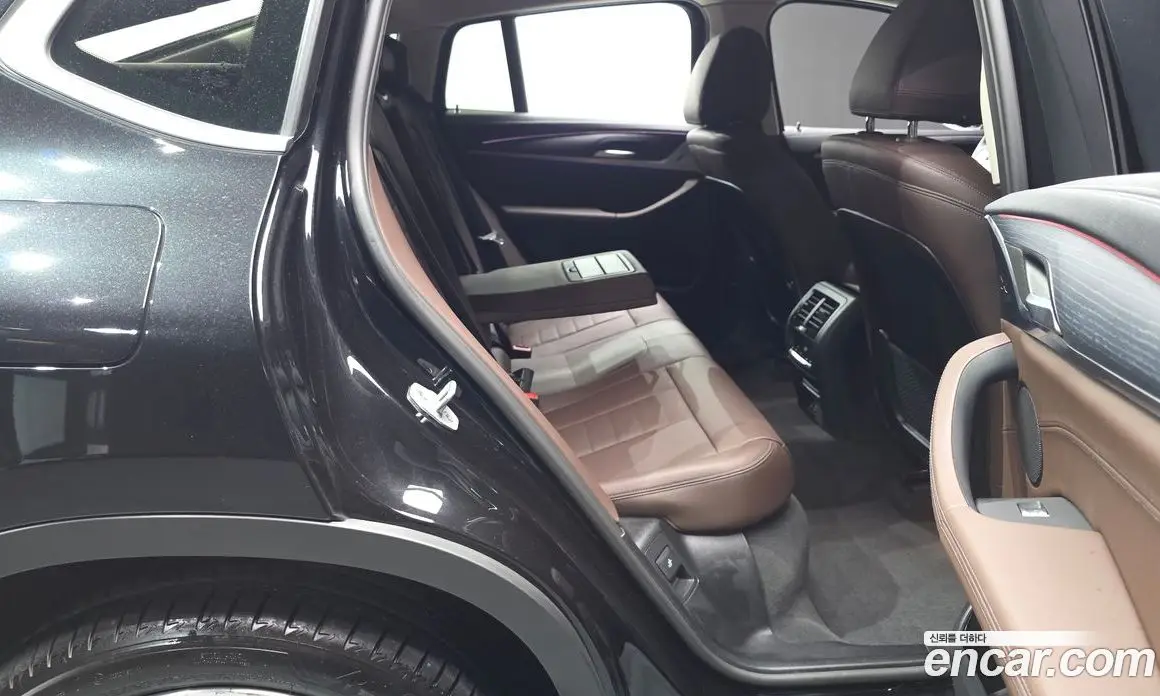 BMW X4 2025 2.0 автомат (гидро), фото 17 BMW X4 2025 2.0 автомат (гидро), фото 17