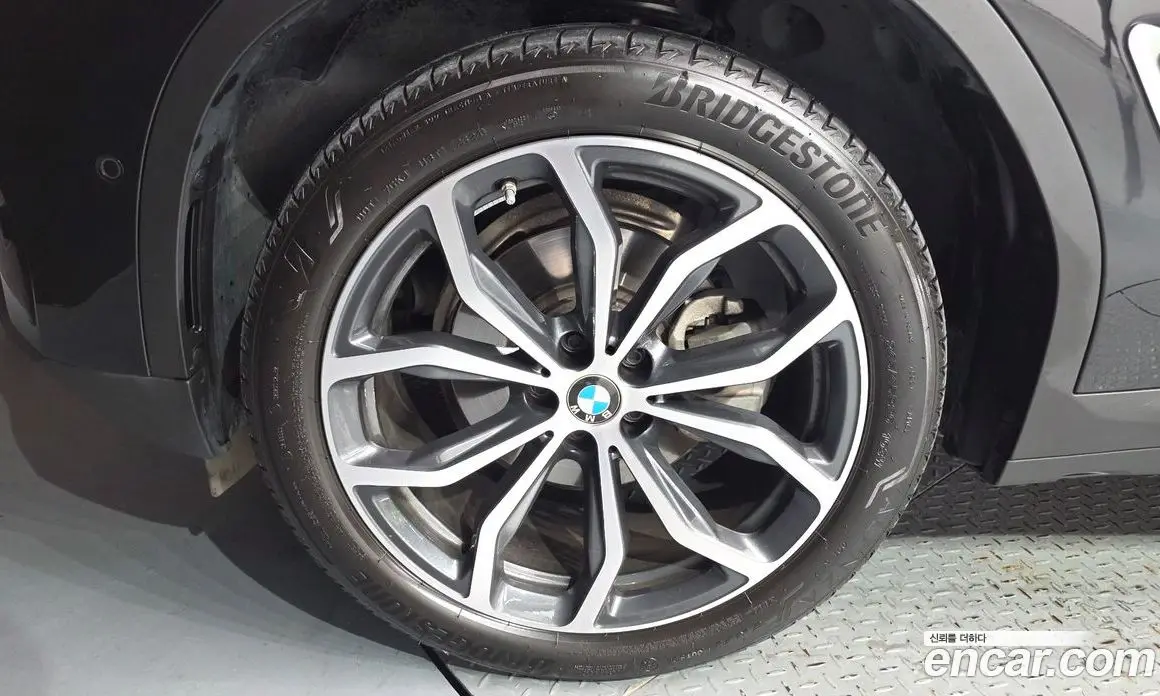 BMW X4 2025 2.0 автомат (гидро), фото 5 BMW X4 2025 2.0 автомат (гидро), фото 5