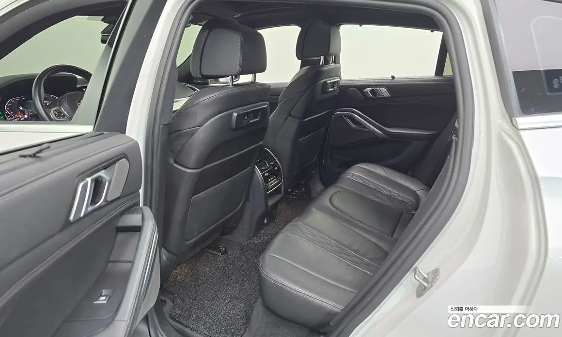 BMW X6 2023 3.0 автомат (гидро), фото 17 BMW X6 2023 3.0 автомат (гидро), фото 17