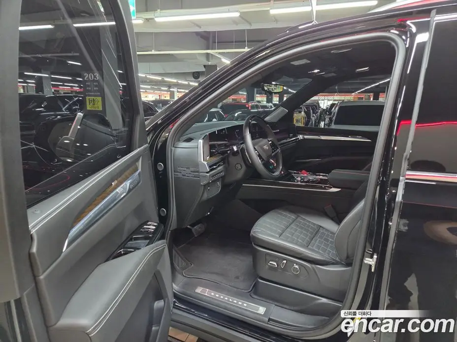 Cadillac Escalade 2025 6.2 автомат (гидро), фото 6 Cadillac Escalade 2025 6.2 автомат (гидро), фото 6