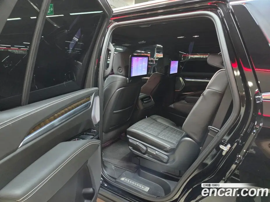 Cadillac Escalade 2025 6.2 автомат (гидро), фото 7 Cadillac Escalade 2025 6.2 автомат (гидро), фото 7