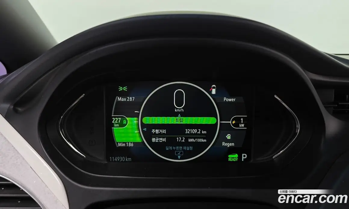 Chevrolet Bolt EV 2017 0.2 автомат (гидро), фото 11