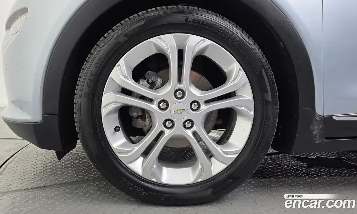 Chevrolet Bolt EV 2017 0.2 автомат (гидро), фото 5