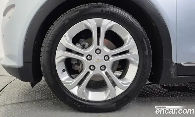 Chevrolet Bolt EV 2017 0.2 автомат (гидро), миниатюра 5