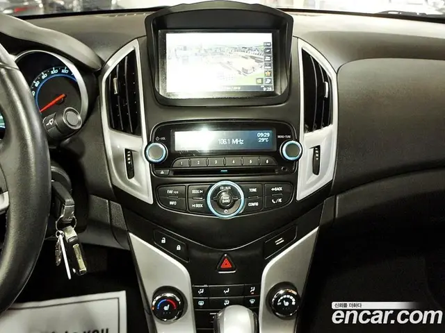 Chevrolet Cruze 2014 1.8 автомат (гидро), миниатюра 8 Chevrolet Cruze 2014 1.8 автомат (гидро), миниатюра 8