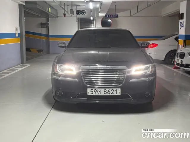 Chrysler 300C 2012 3.6 автомат (гидро), миниатюра 1 Chrysler 300C 2012 3.6 автомат (гидро), миниатюра 1