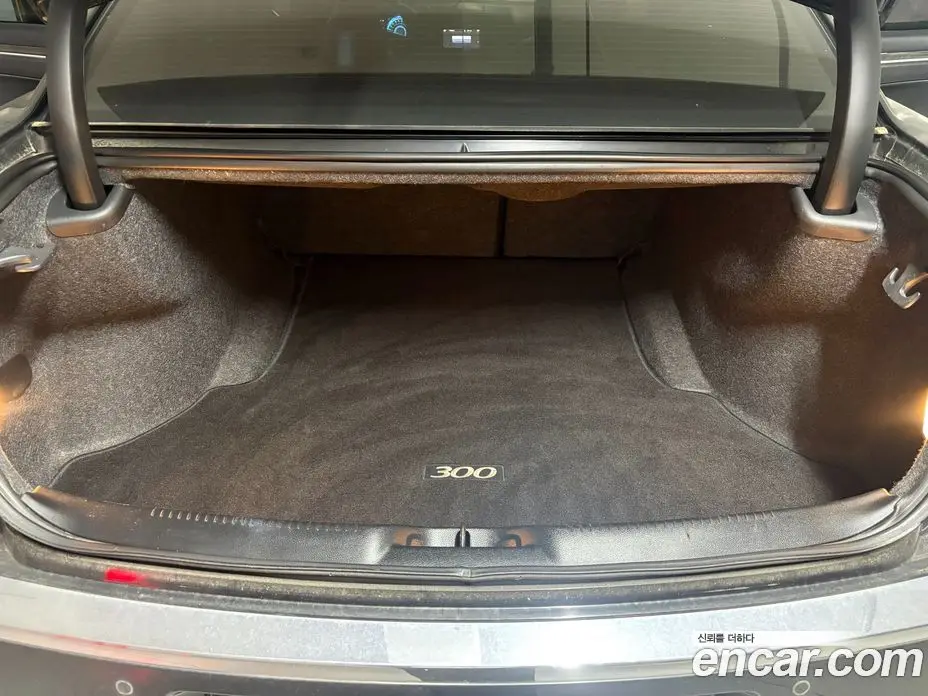 Chrysler 300C 2012 3.6 автомат (гидро), фото 16 Chrysler 300C 2012 3.6 автомат (гидро), фото 16