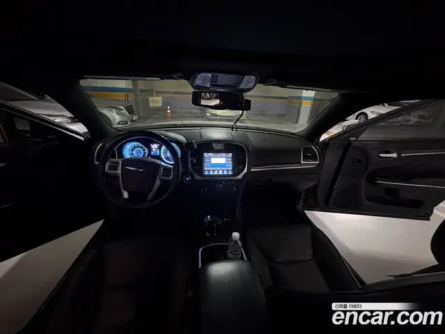Chrysler 300C 2012 3.6 автомат (гидро), миниатюра 7 Chrysler 300C 2012 3.6 автомат (гидро), миниатюра 7