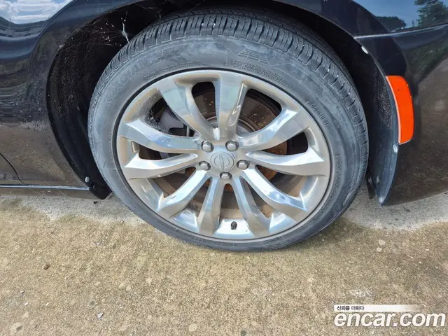 Chrysler 300C 2016 3.6 автомат (гидро), миниатюра 4