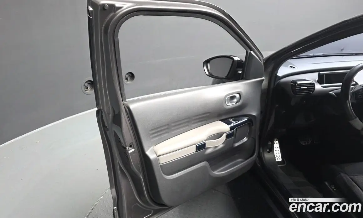 Citroen C4 Cactus 2018 1.6 автомат (гидро), фото 14 Citroen C4 Cactus 2018 1.6 автомат (гидро), фото 14