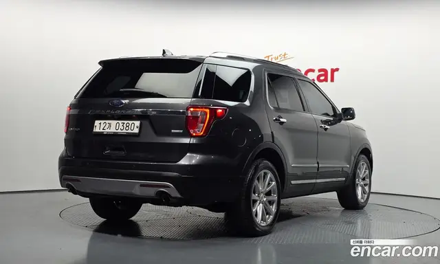 Ford Explorer 2016 2.3 автомат (гидро), миниатюра 2