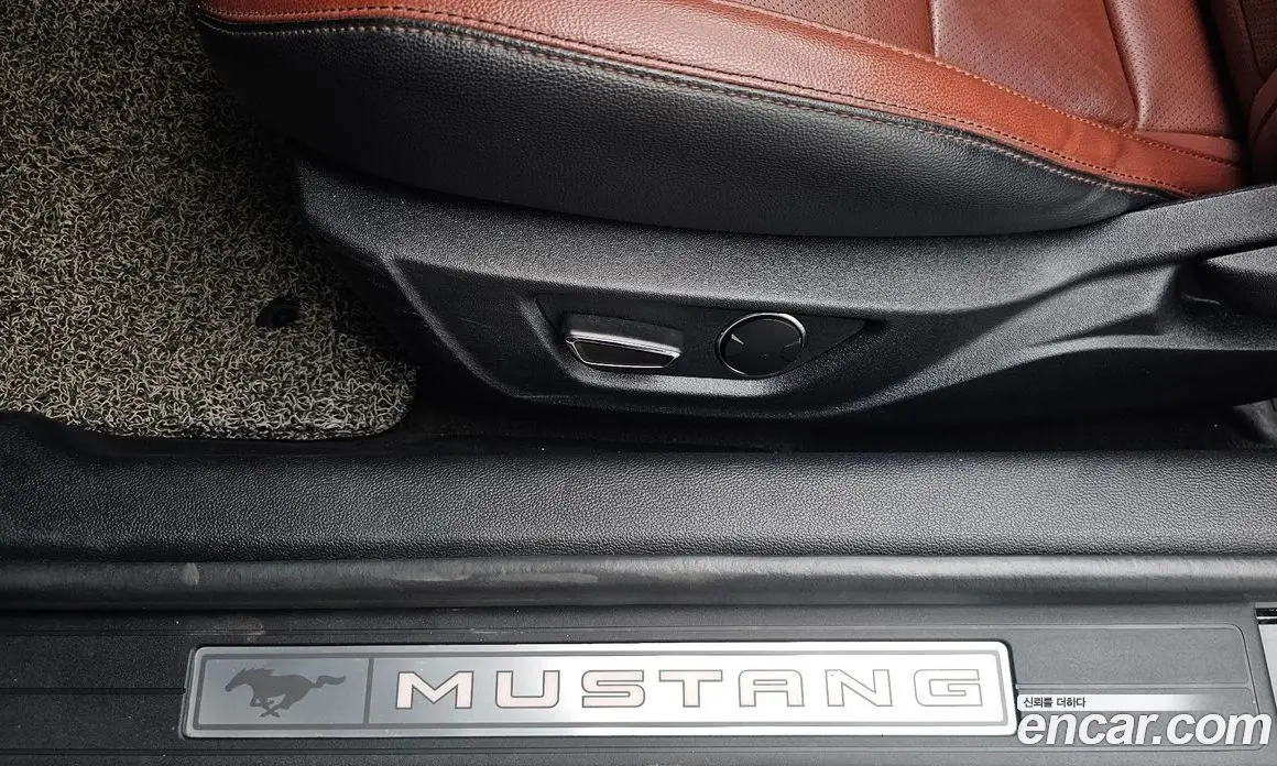 Ford Mustang 2017 5.0 автомат (гидро), фото 30