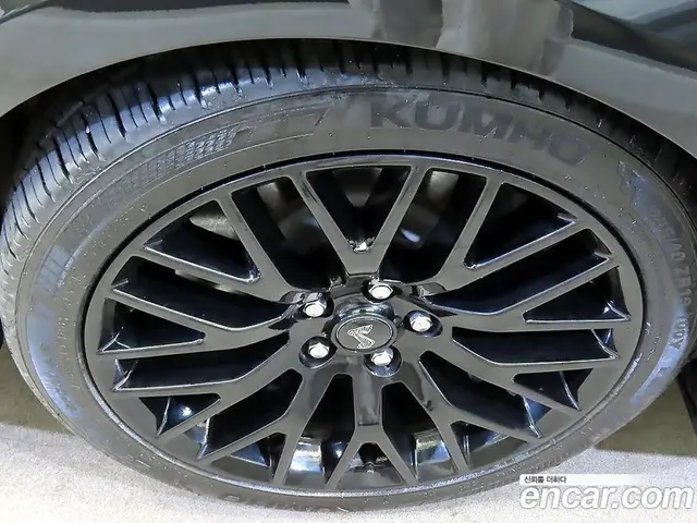 Ford Mustang 2019 5.0 автомат (гидро), миниатюра 5