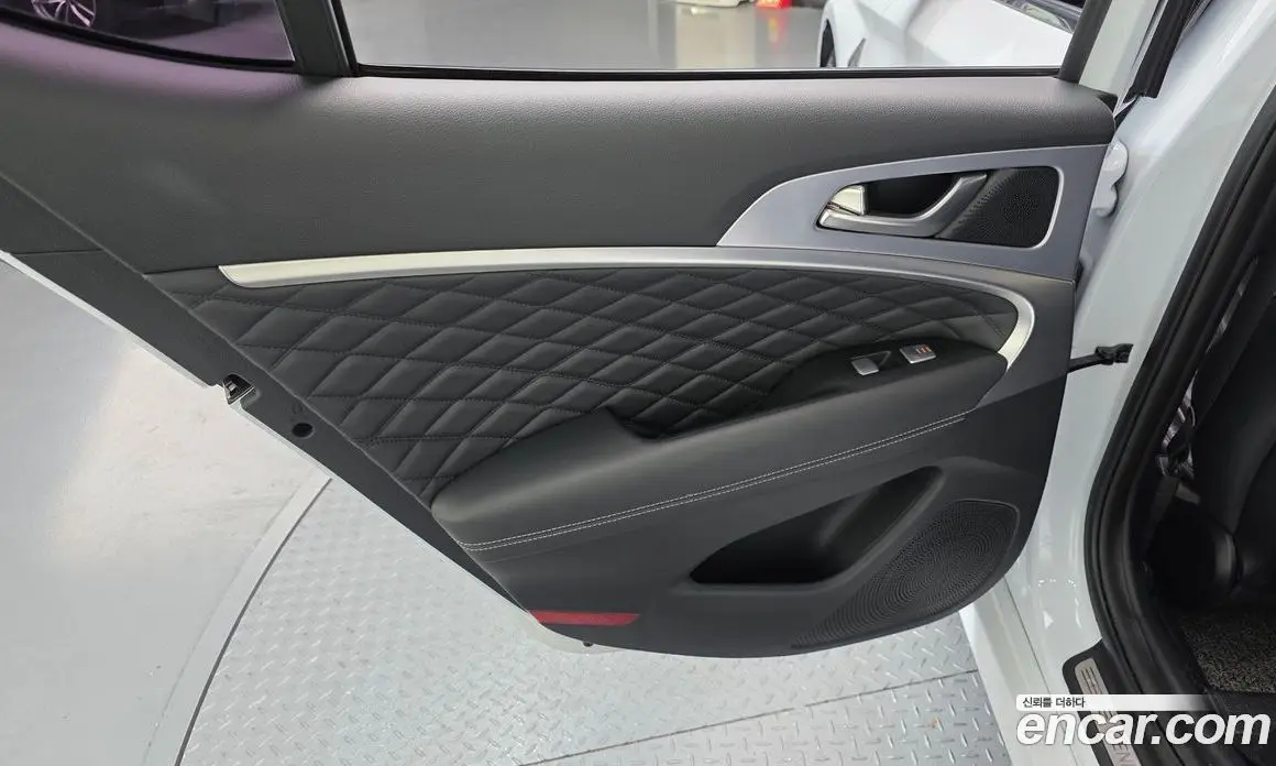 Genesis G70 2018 2.0 автомат (гидро), фото 15 Genesis G70 2018 2.0 автомат (гидро), фото 15
