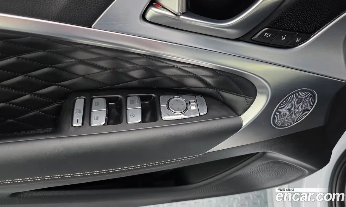 Genesis G70 2018 2.0 автомат (гидро), фото 30 Genesis G70 2018 2.0 автомат (гидро), фото 30