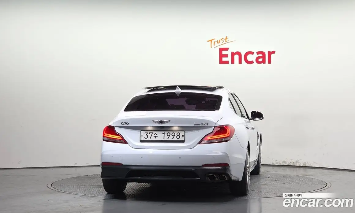 Genesis G70 2018 2.0 автомат (гидро), фото 4 Genesis G70 2018 2.0 автомат (гидро), фото 4