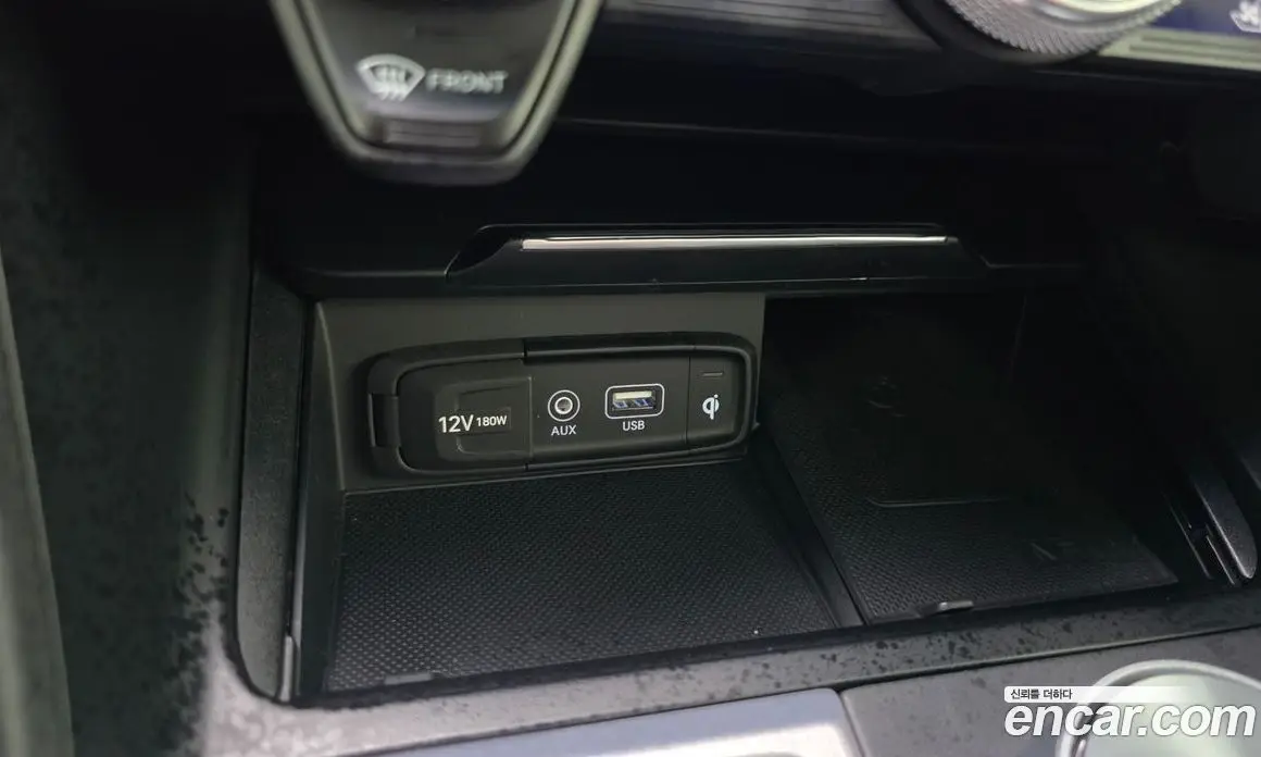Genesis G70 2018 2.0 автомат (гидро), фото 31 Genesis G70 2018 2.0 автомат (гидро), фото 31