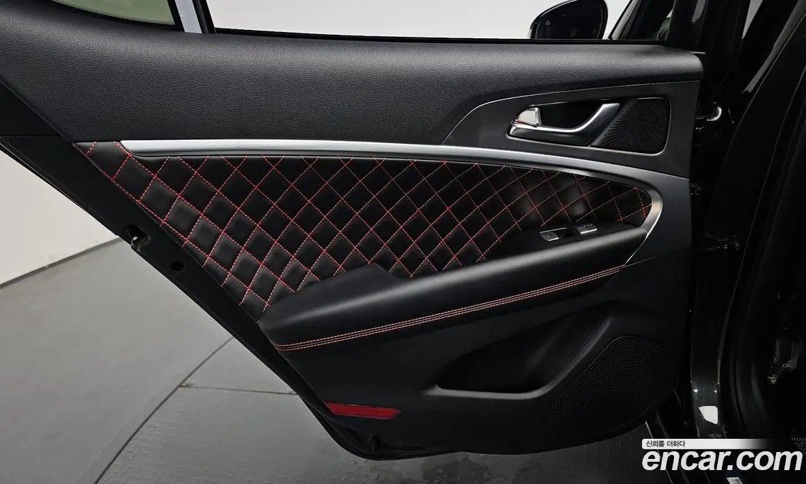 Genesis G70 2024 3.3 автомат (гидро), фото 14 Genesis G70 2024 3.3 автомат (гидро), фото 14