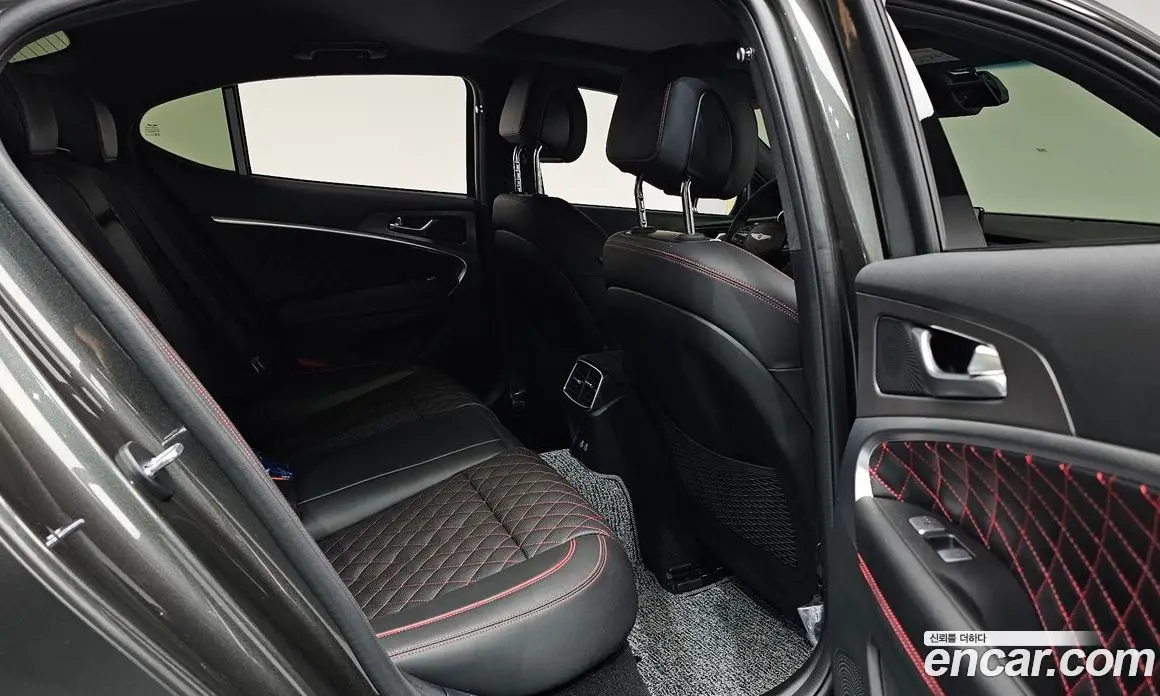 Genesis G70 2024 3.3 автомат (гидро), фото 16 Genesis G70 2024 3.3 автомат (гидро), фото 16