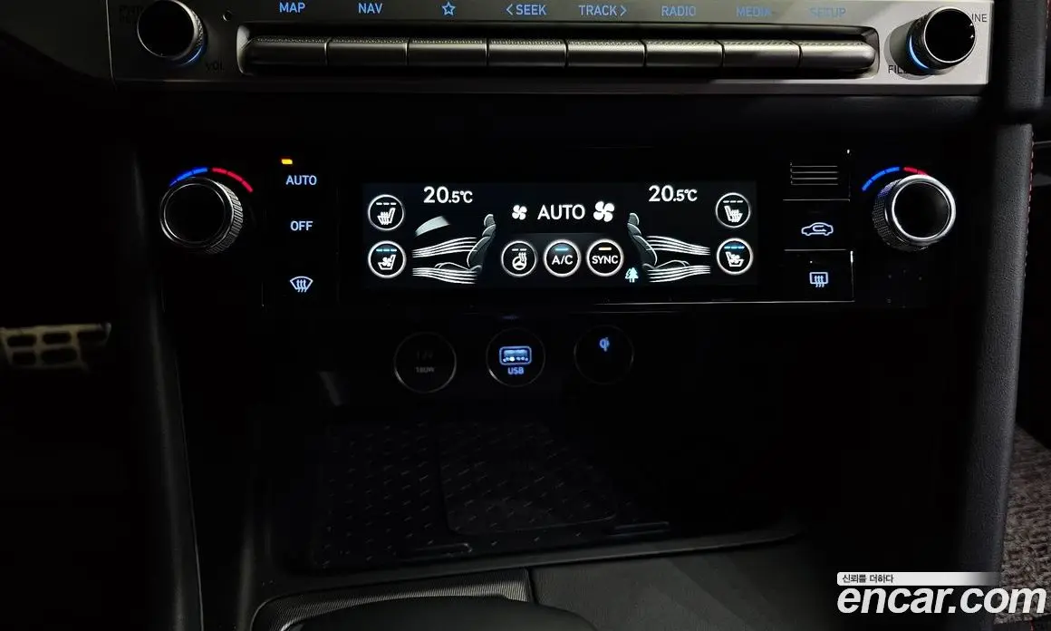 Genesis G70 2024 3.3 автомат (гидро), фото 30 Genesis G70 2024 3.3 автомат (гидро), фото 30